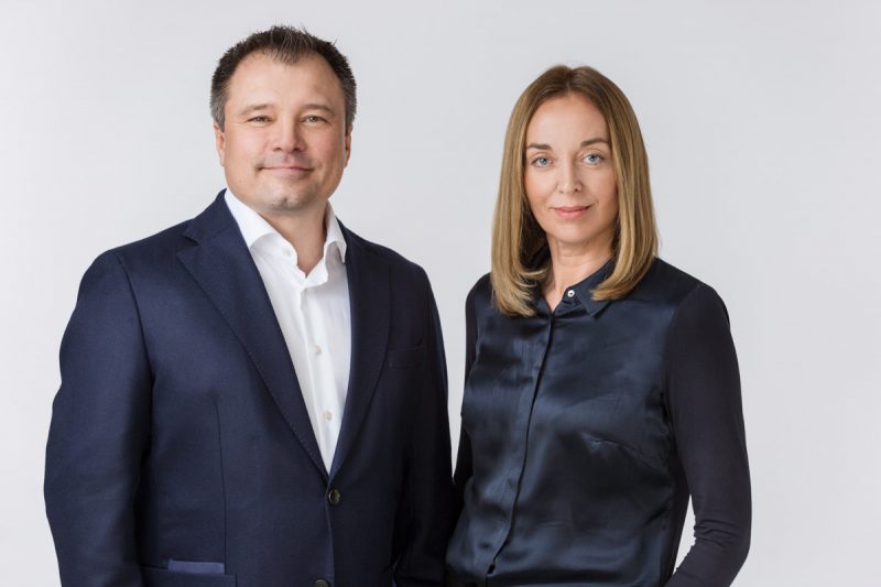 Louis-Stedman-Bryce-corporate headshot photography by brighton photographer emma bailey at hove beach huts