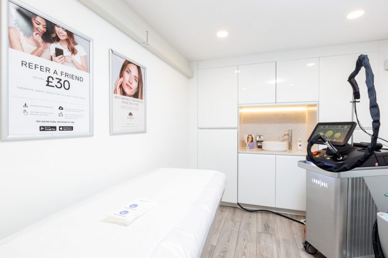 Therapie-Corporate-Business-Professional-Headshots-and property-photography-by-Brighton-Portrait-Photographer-Emma-Bailey